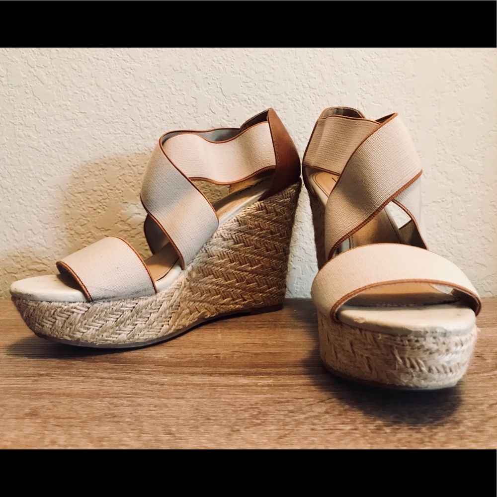 Wedge heels